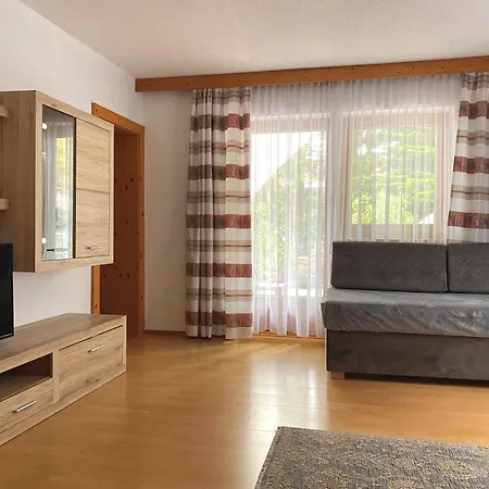 Апартаменты Gaestehaus Alpina Хиппах