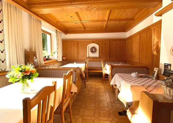 公寓 Gaestehaus Alpina *