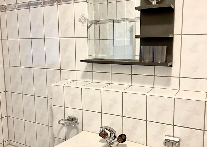 Gaestehaus Alpina Апартаменты *