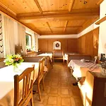 Lejlighed Gaestehaus Alpina *