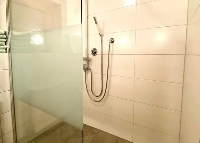 דירה Gaestehaus Alpina