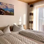 Gaestehaus Alpina Apartamento