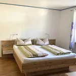 Gaestehaus Alpina Apartamento
