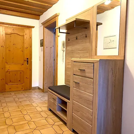 Gaestehaus Alpina *