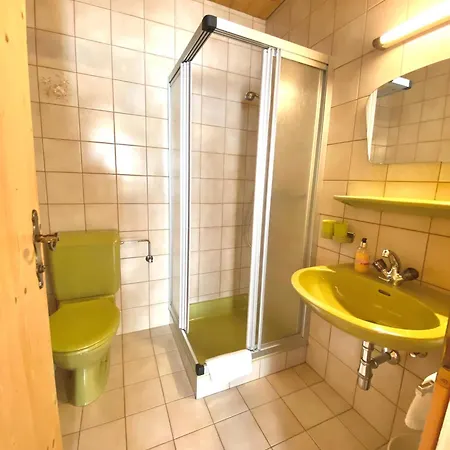 Gaestehaus Alpina *